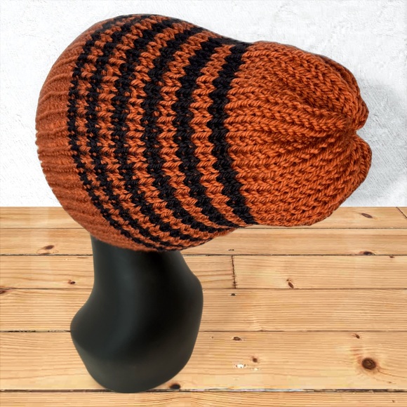 Handmade Knit Off-The-Yak Beanie Unisex Wool Yak Blend Deep Orange w/ Navy Blue - Picture 7 of 10